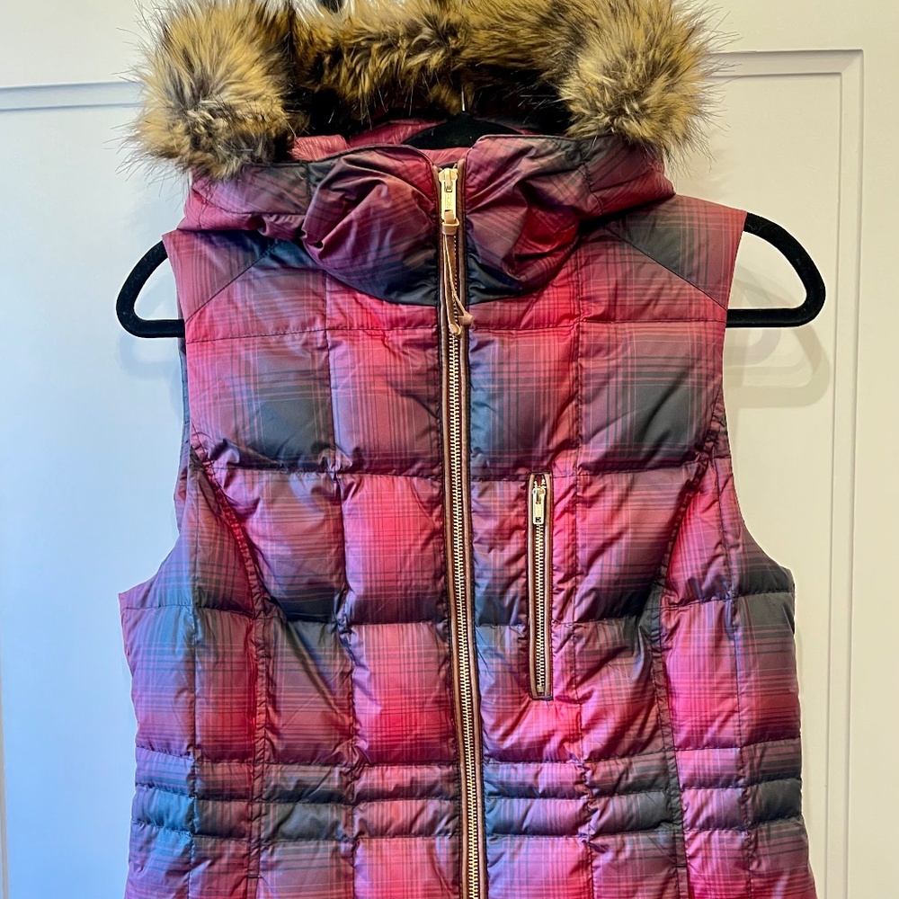 Eddie Bauer Down Vest Burgundy/Navy Plaid Size Small